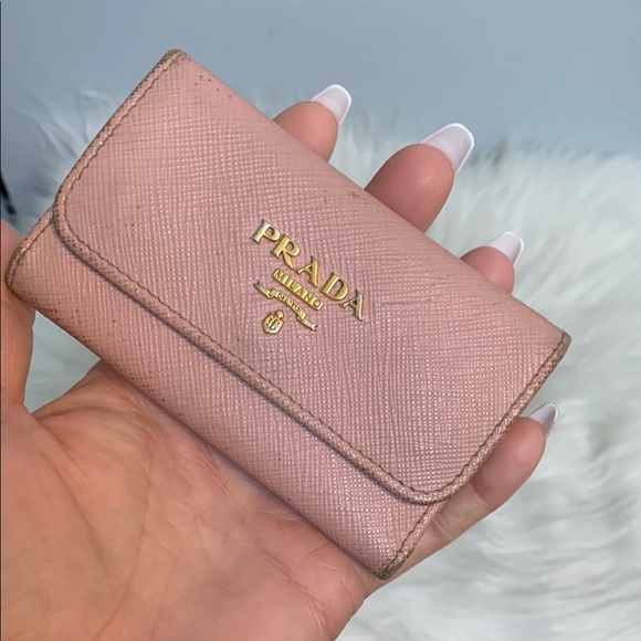 Authentic Prada pink key and card holder only 2 hooks - Picture 1 of 17